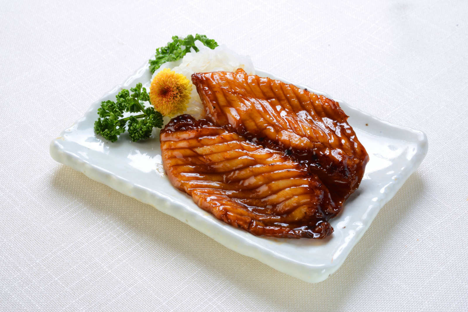 蒲燒台灣鯛魚腹